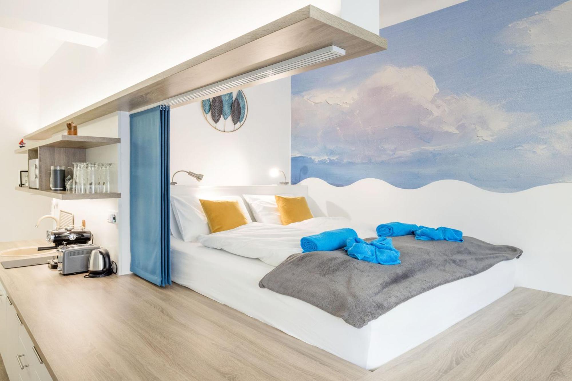 בודפשט Elemental Retreats - Wood & Water Studios מראה חיצוני תמונה